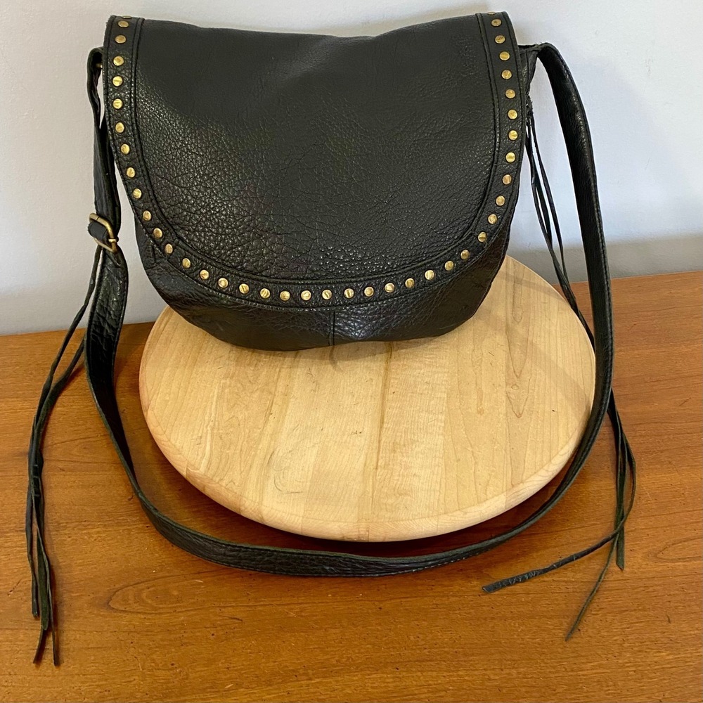 Linea Pelle Black Pebbled Leather Studded Crossbody Saddle Bag Slouchy Vintage